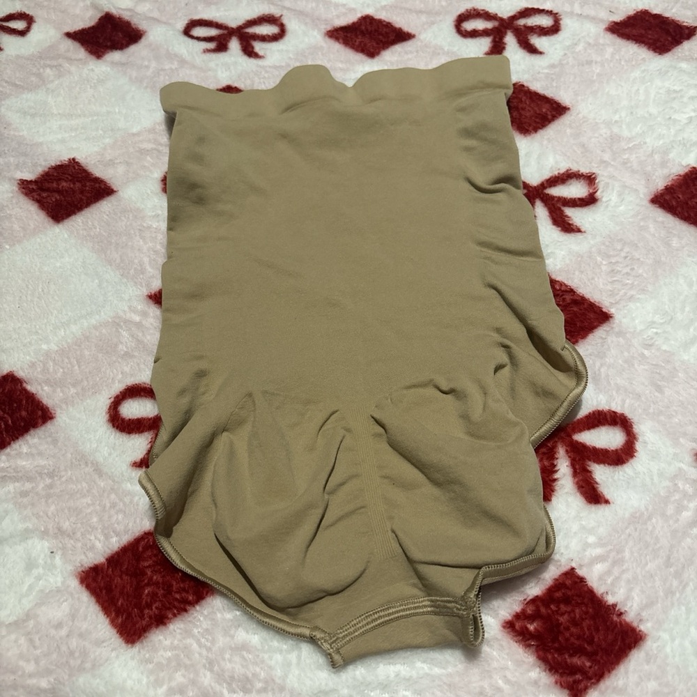 SKIMS Beige Shapewear